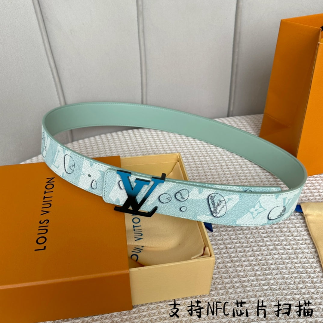 14E139PDE Stylish High quality leather belt With full package