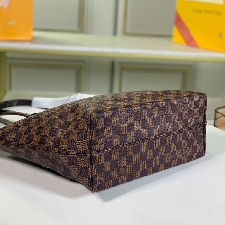 1E001BDE Stylish leather bag