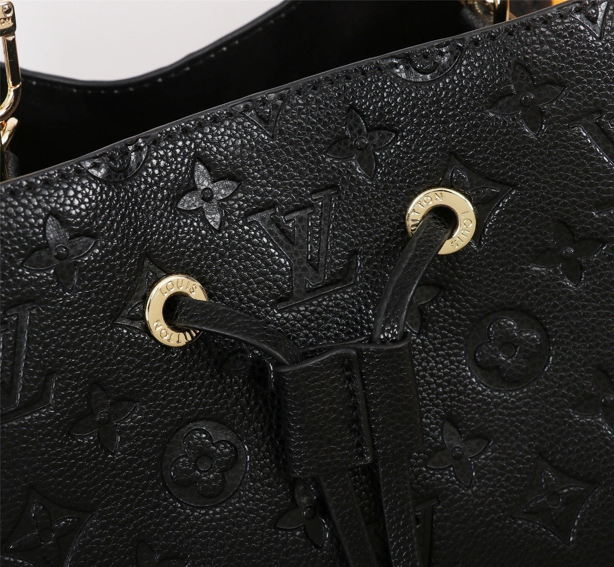 2XE60BDE Stylish leather bag