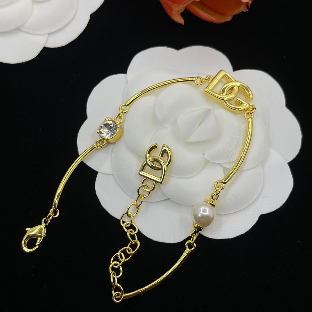 14A1045XDE Stylish Necklaces Bracelets