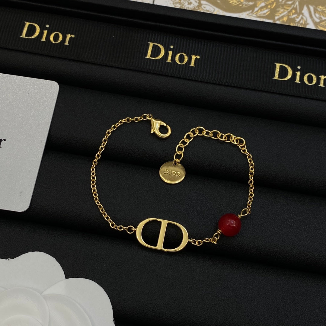 14D406EDE Stylish Earrings Bracelets Necklaces