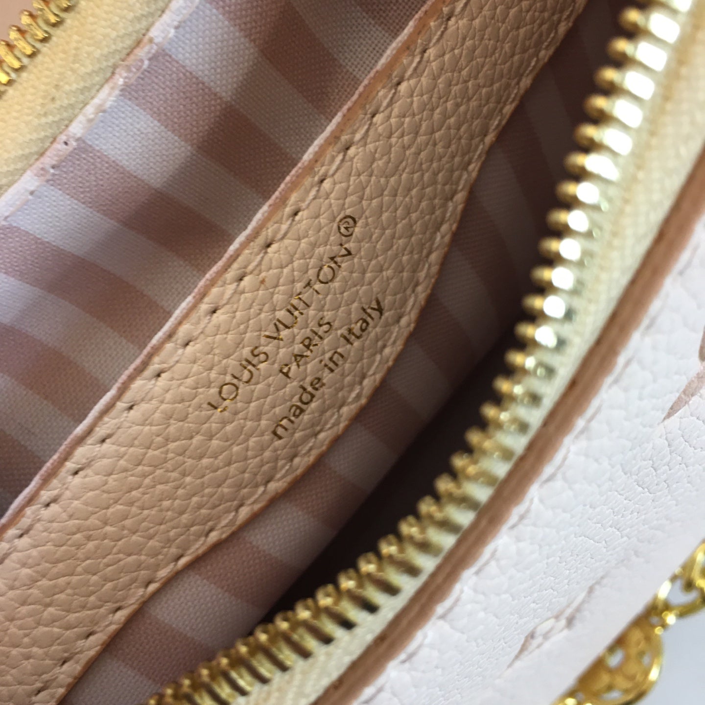 175NE7BDE Stylish leather bag