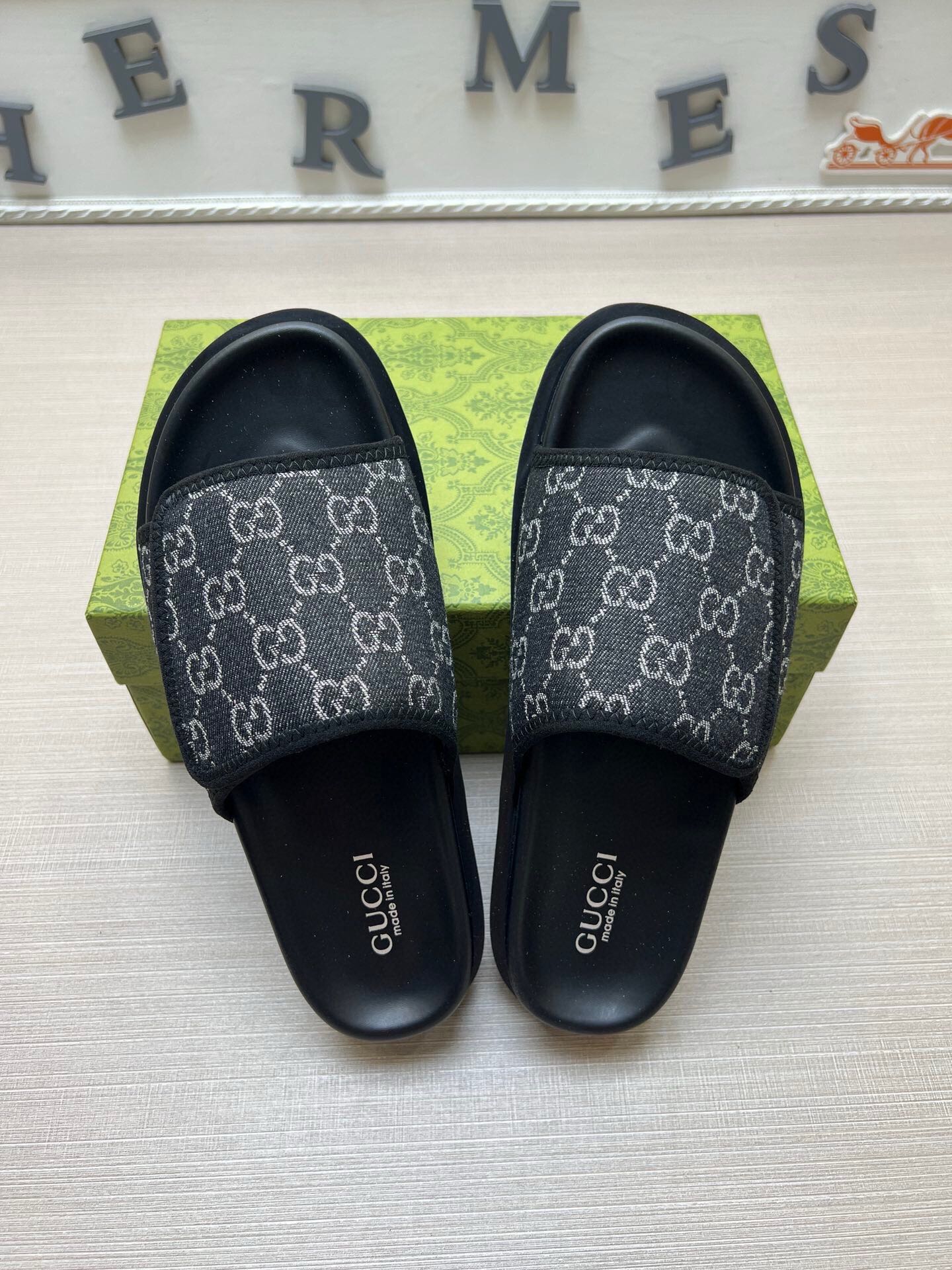 5LB231ZDE Stylish Slippers