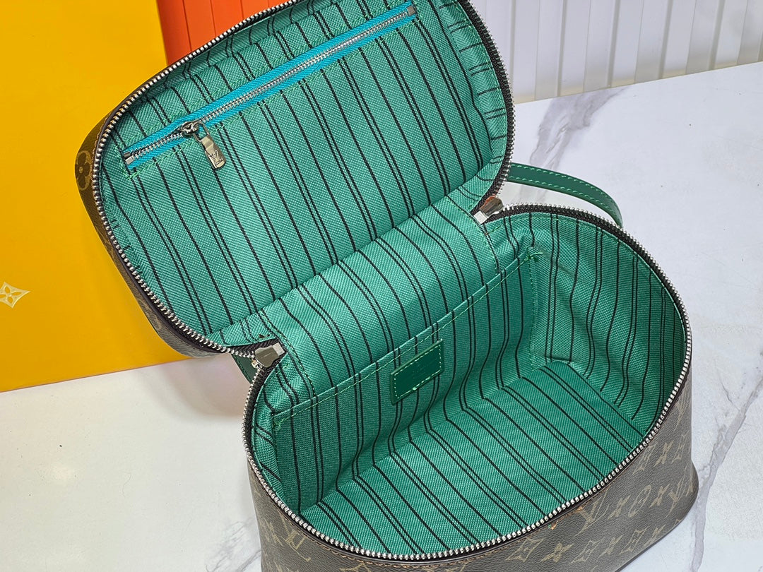 15XE10BDE Stylish leather bag