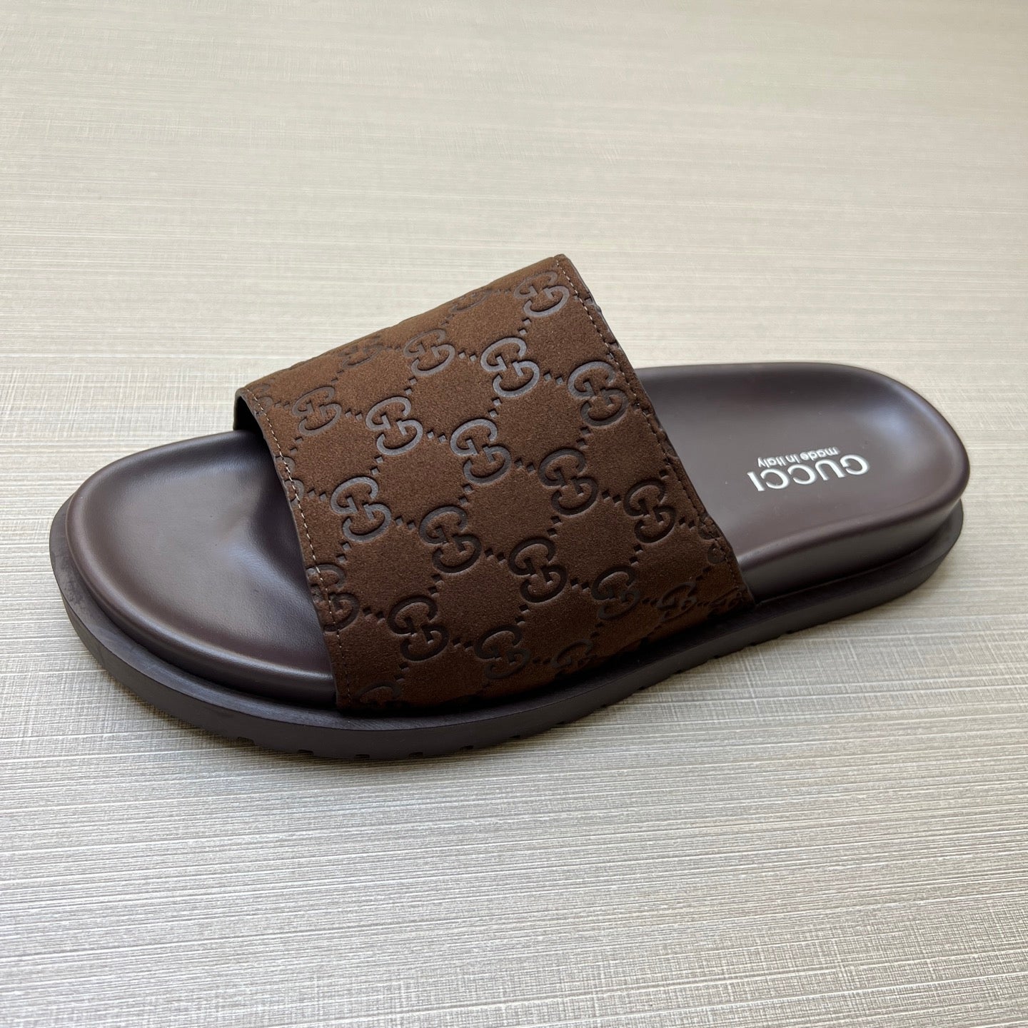 5QB15ZDE Stylish Slippers