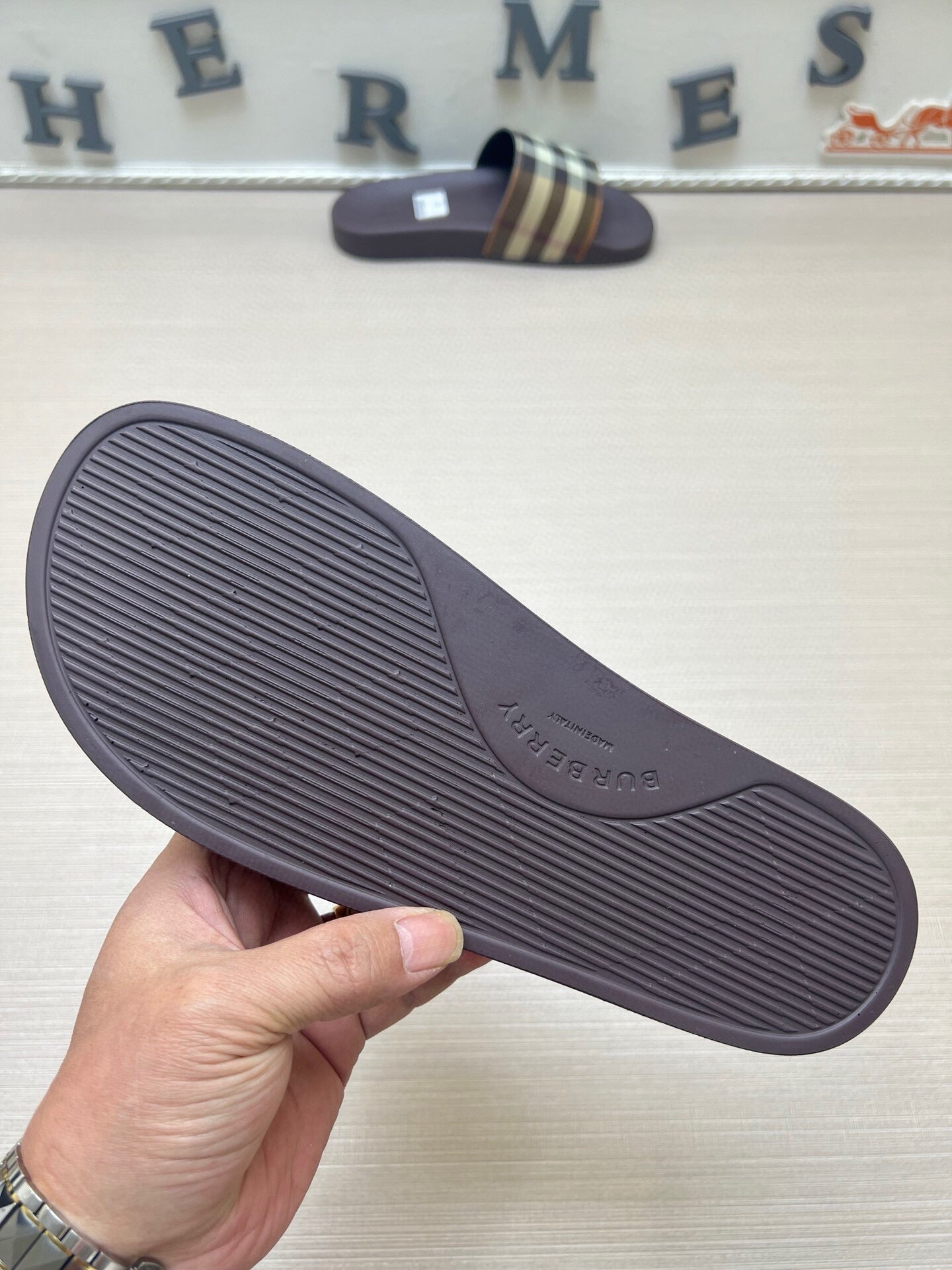 535ZR251ZDE Stylish Slippers