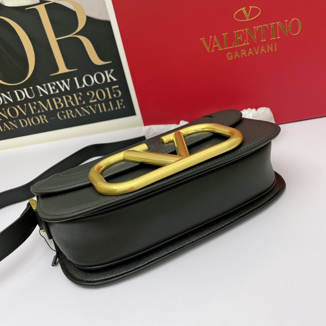 5A45BDE Stylish leather bag