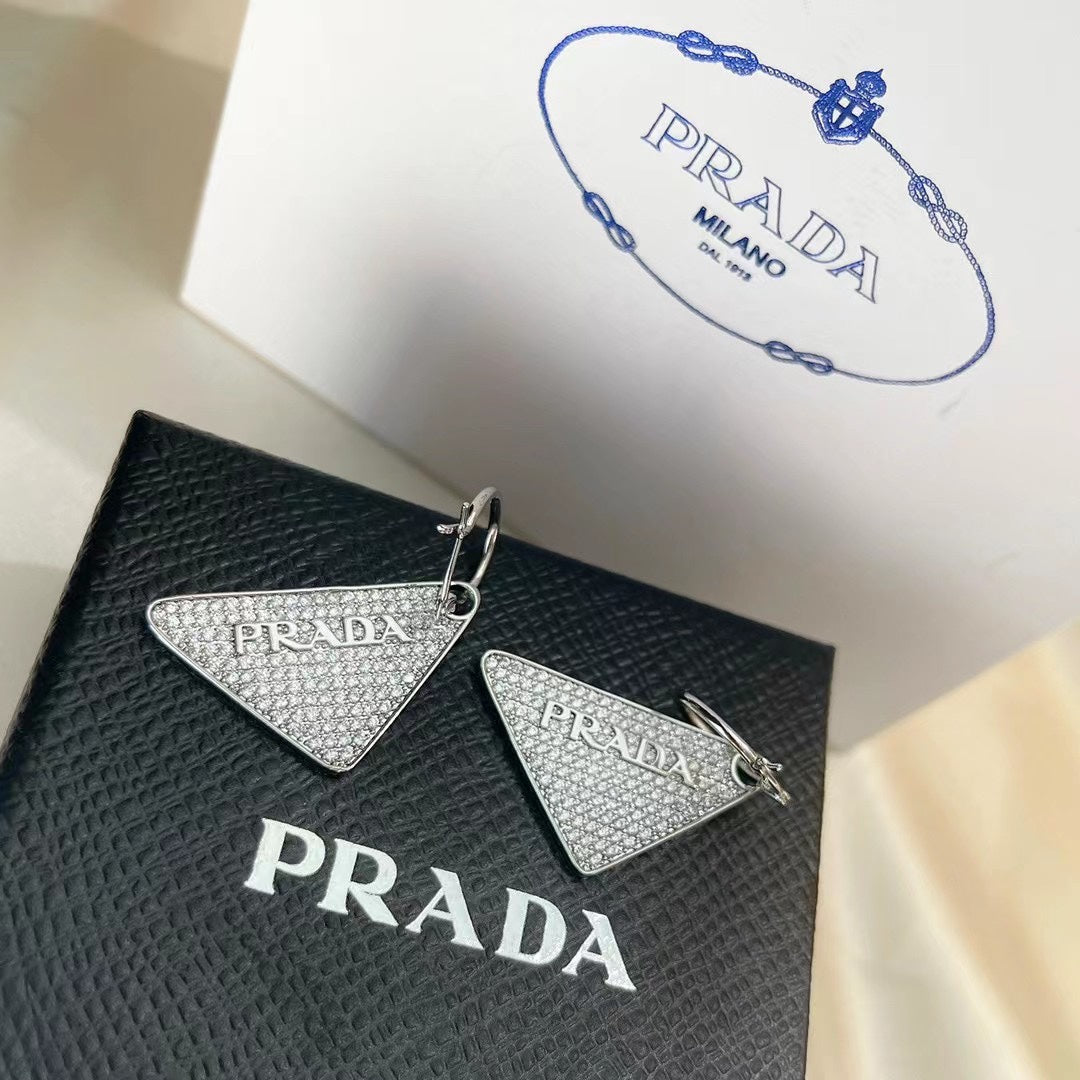 14PD515EDE Stylish Earrings