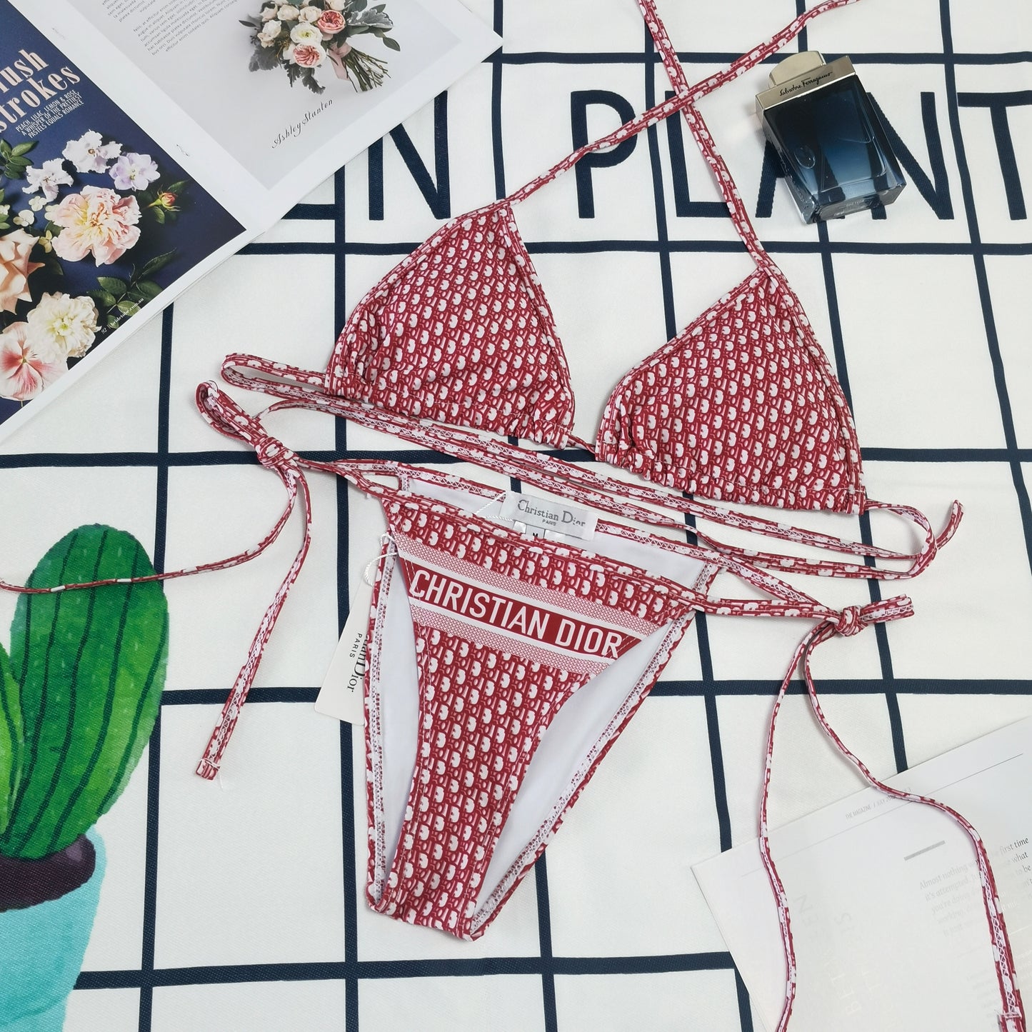 14D247YDE Stylish Bikini swimsuit