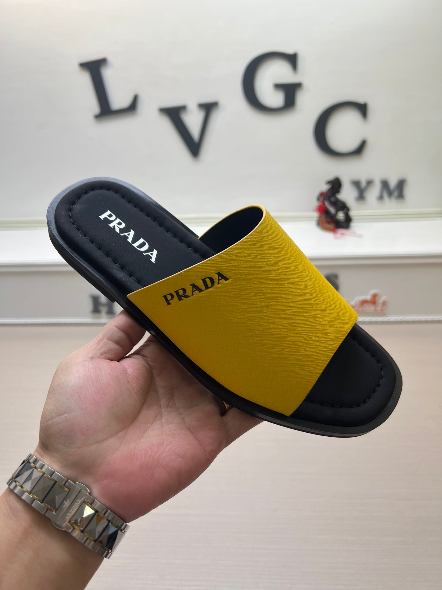 54PD75ZDE Stylish slippers
