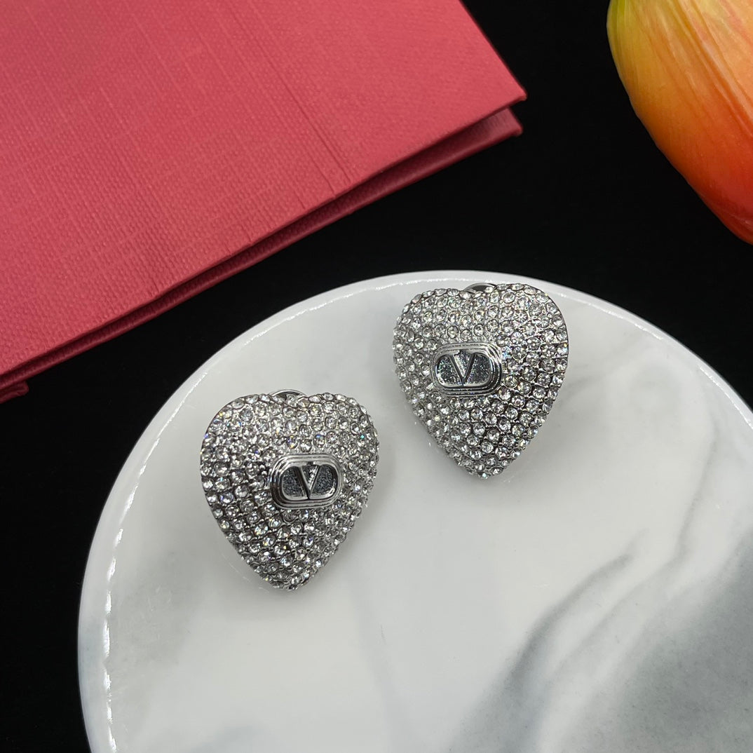 14VL765EDE Stylish Earrings