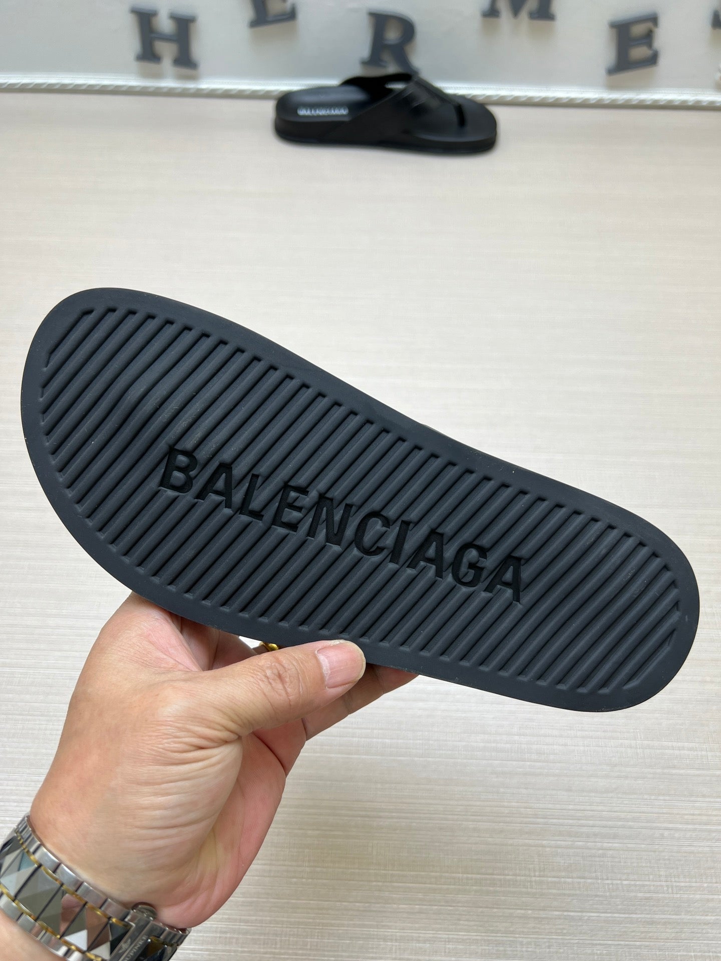 54J98ZDE Stylish slippers