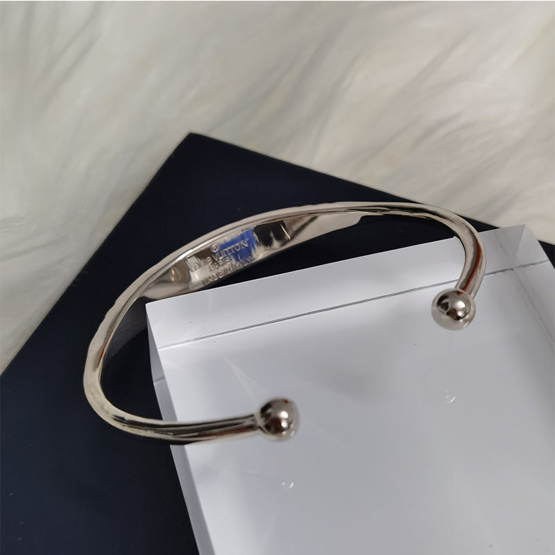 3E719KDE Stylish Bracelets