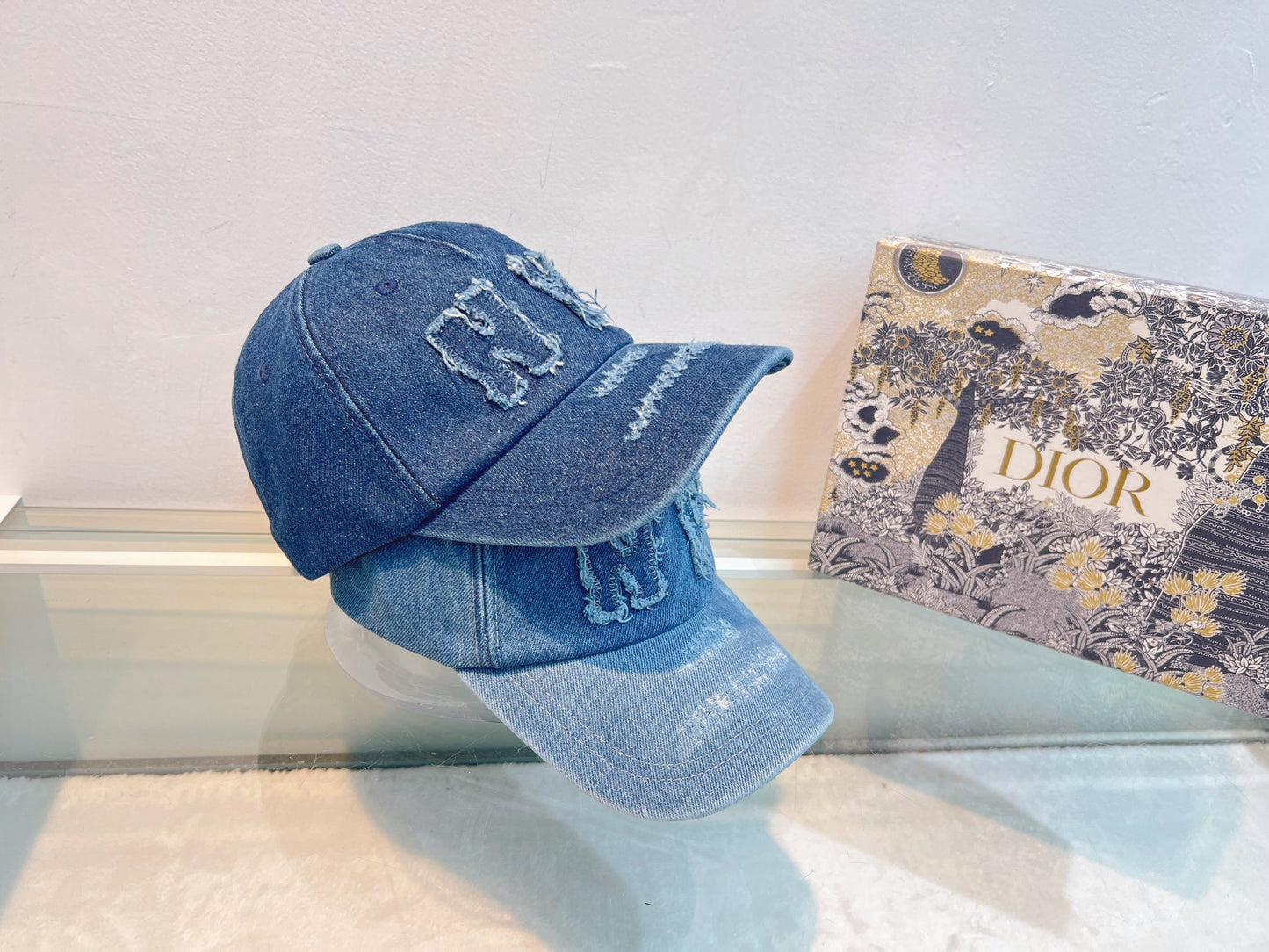 125ZA505MDE Stylish hats
