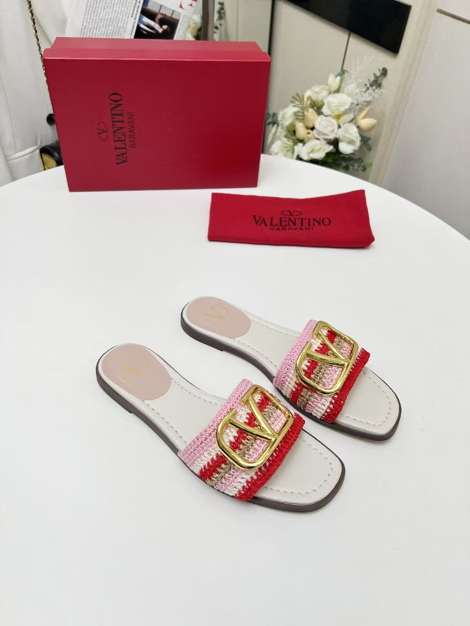 255QVL31ZDE Stylish leather Slippers
