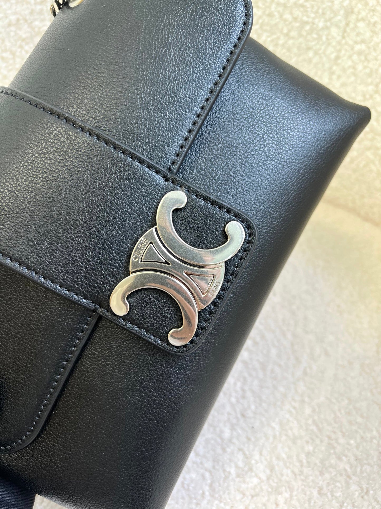 1XCL412BDE Stylish leather bag