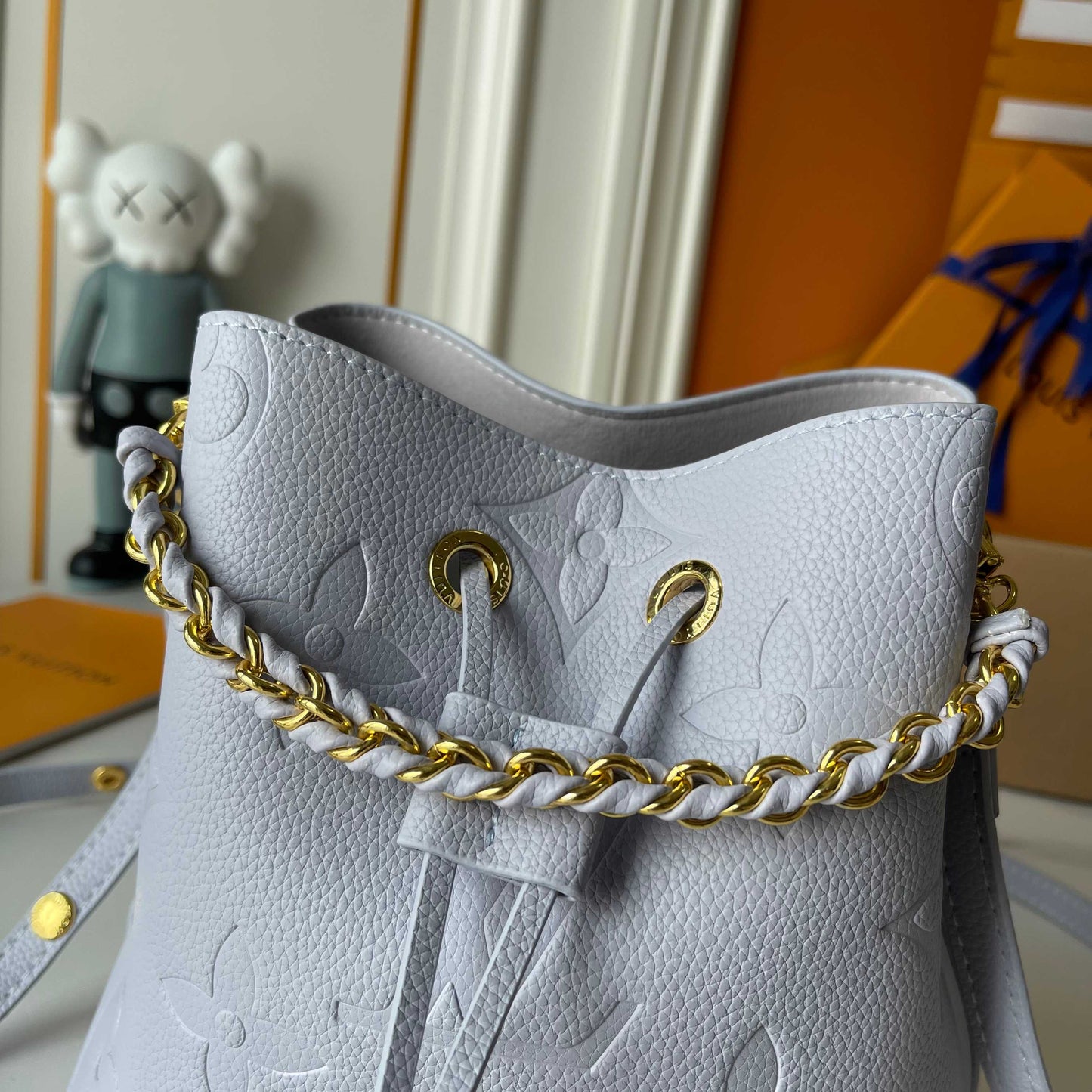 15RE33BDE Stylish leather bag