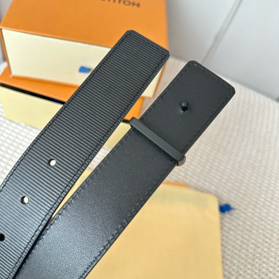 14E136PDE Stylish High quality belt With full package