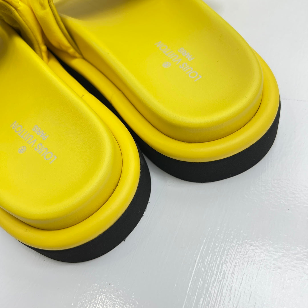 5YE115ZDE Stylish Slippers