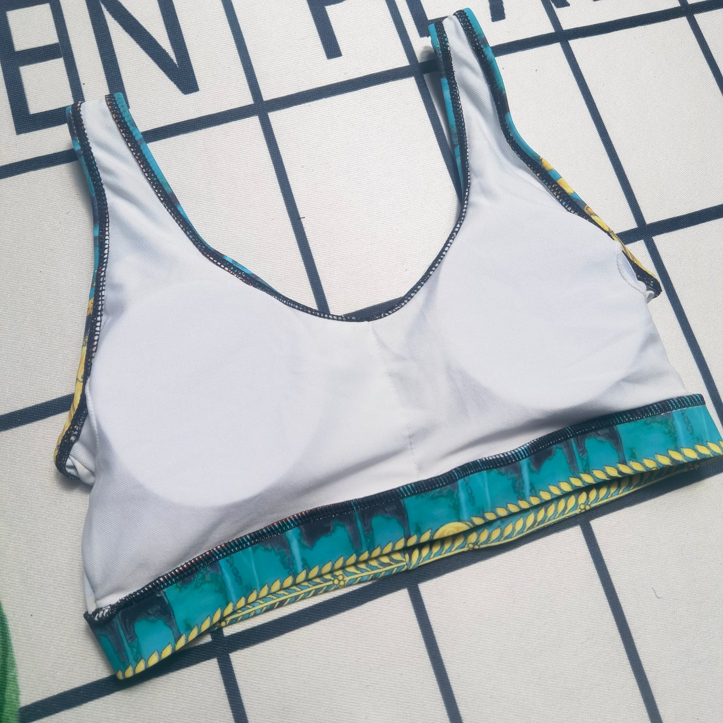 14A108YDE Stylish Long sleeve swimsuit