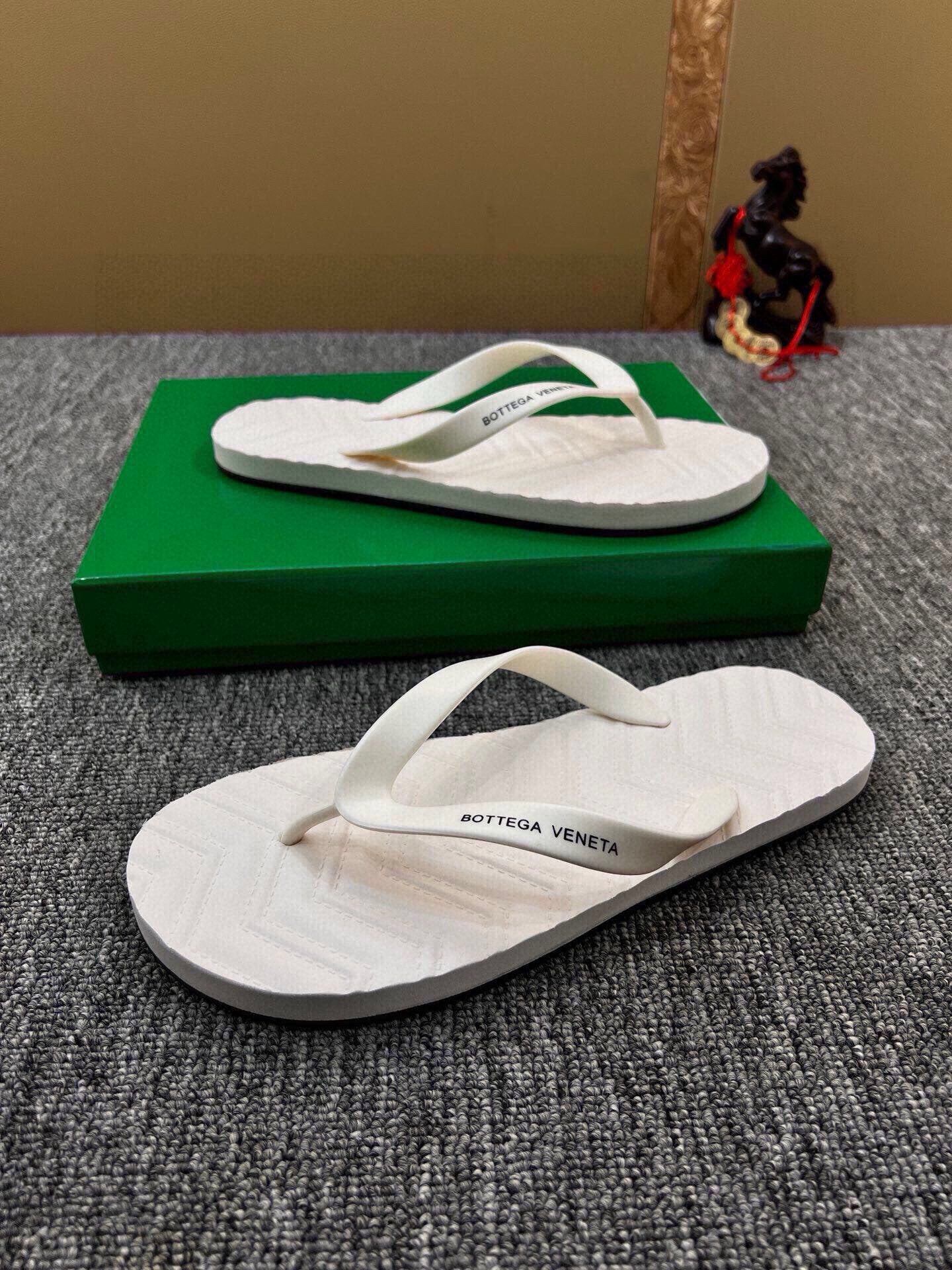 535ZA294ZDE Stylish Slippers