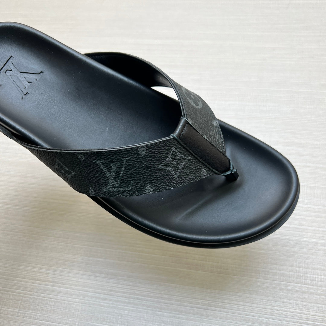 54E56ZDE Stylish slippers