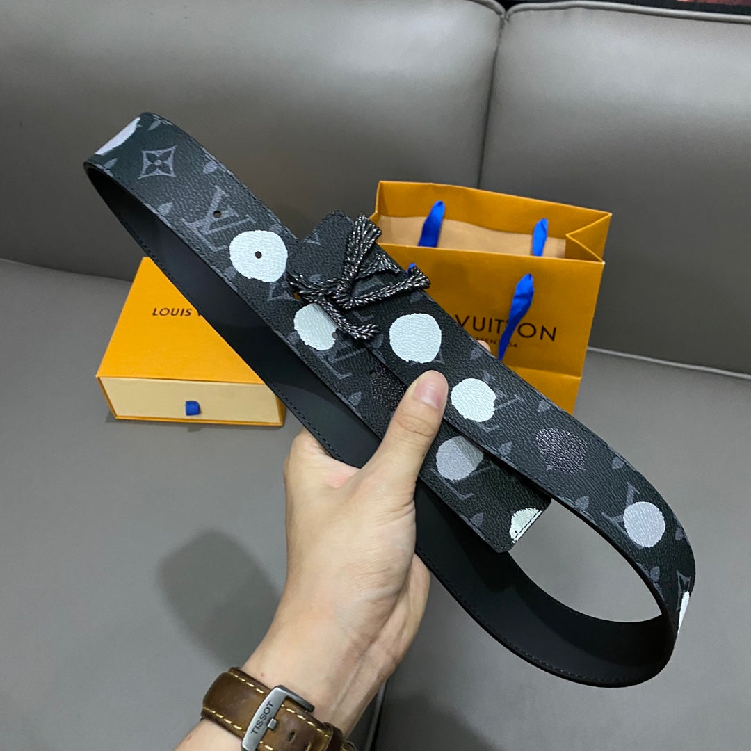 14E135PDE Stylish High quality belt With full package