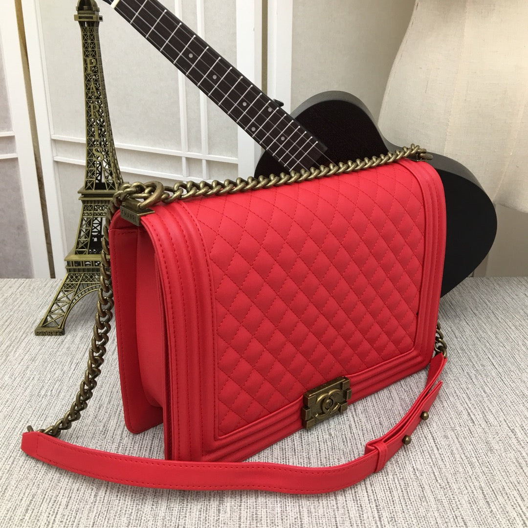 5C60BDE Stylish leather bag