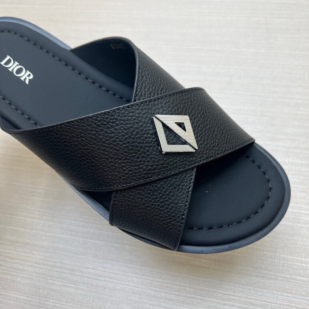 535ZD307ZDE Stylish Slippers