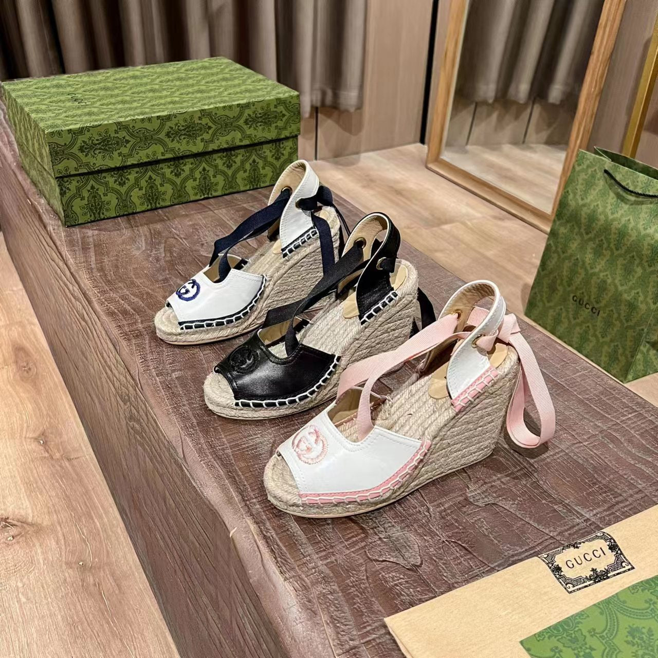 2YB39ZDE Stylish leather High heels