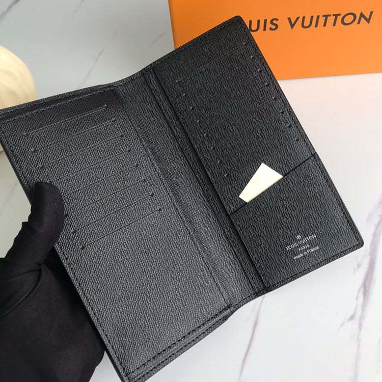 E2BDE Stylish leather wallets