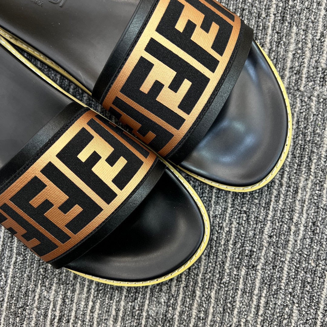 5YF111ZDE Stylish Slippers