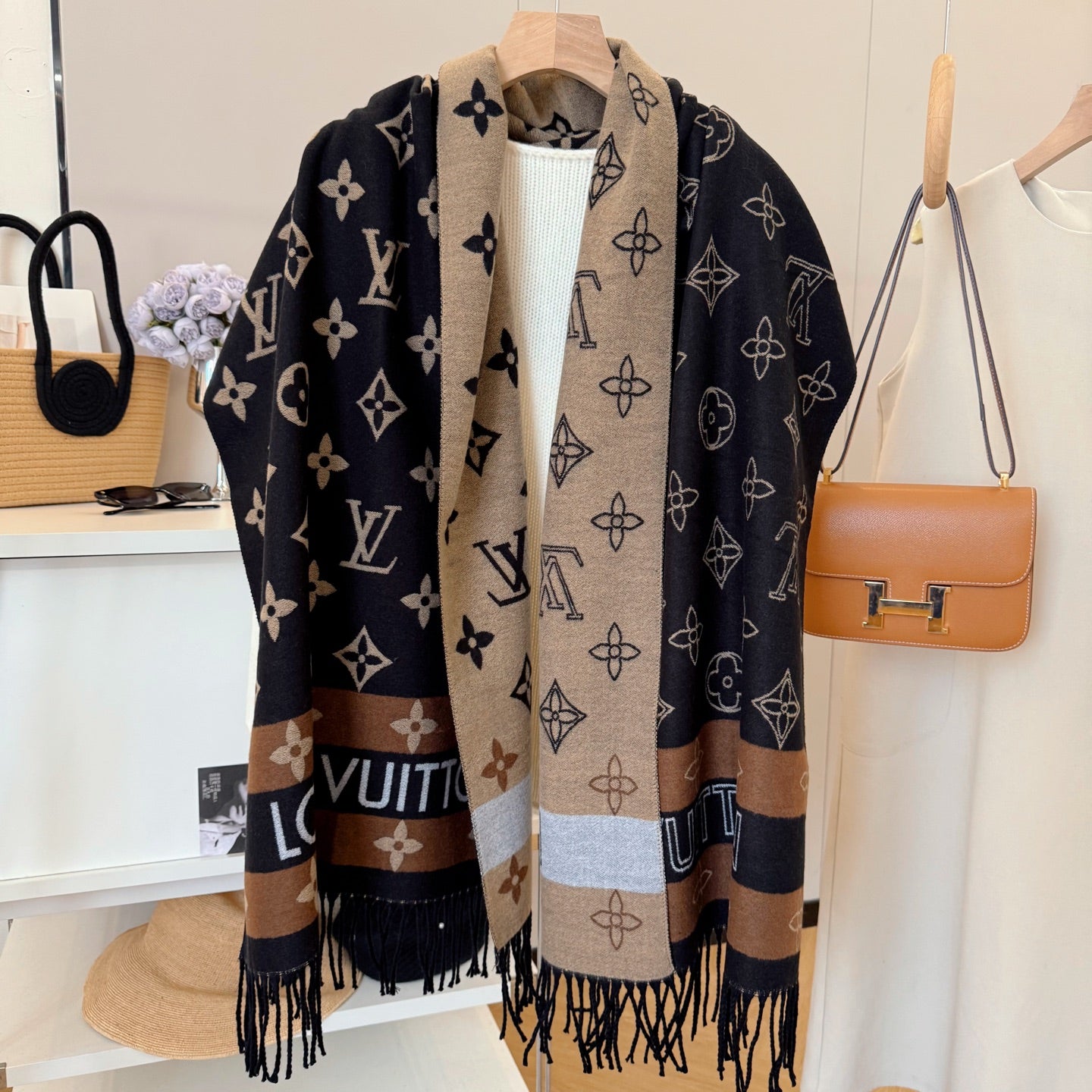 185ZE69WDE Stylish Winter Scarves