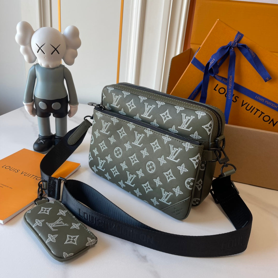 155NE77BDE Stylish leather bag