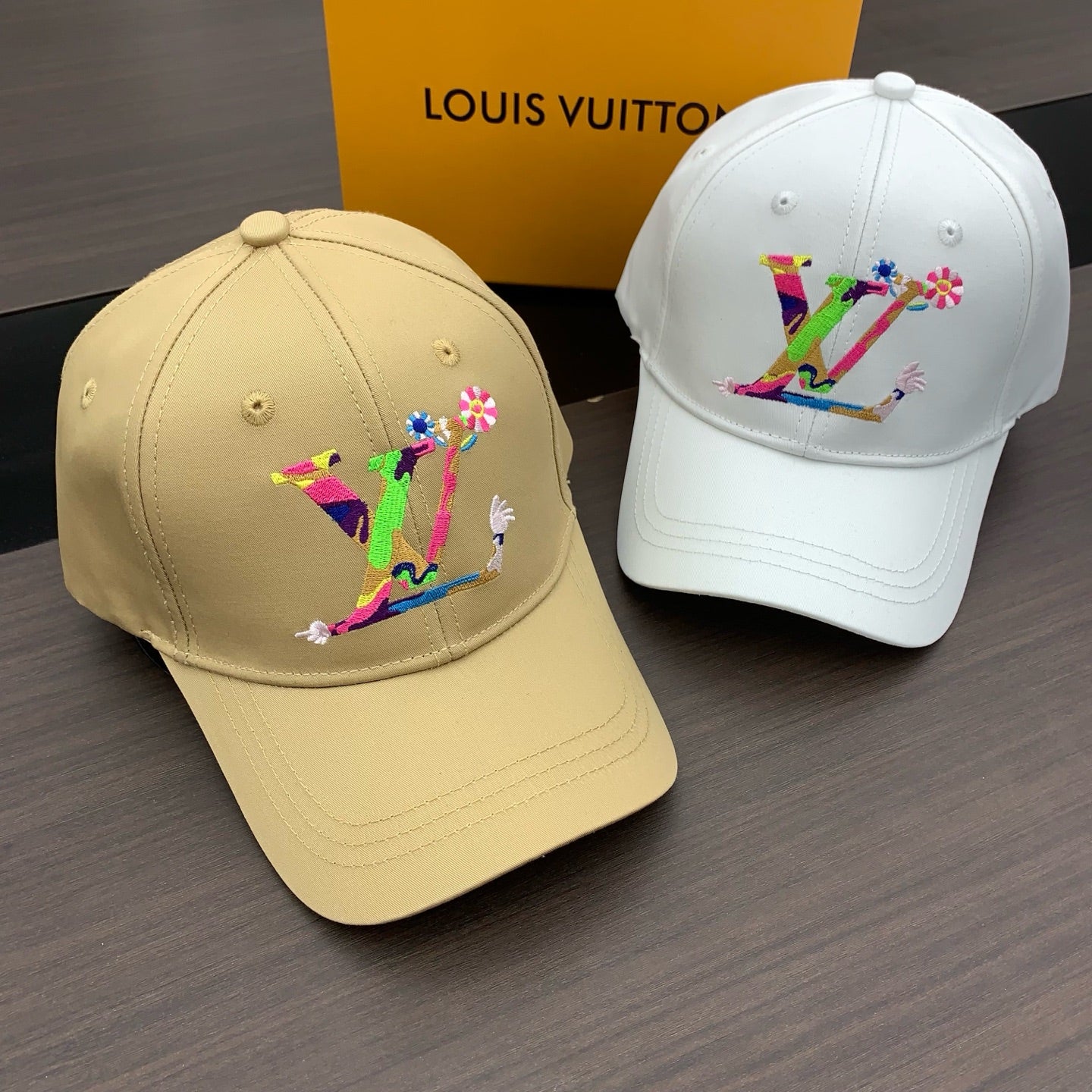 125ZE517MDE Stylish hats