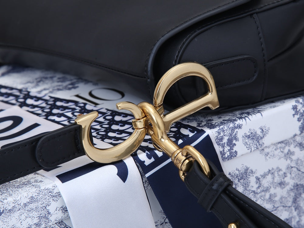 5D11BDE Stylish leather bag