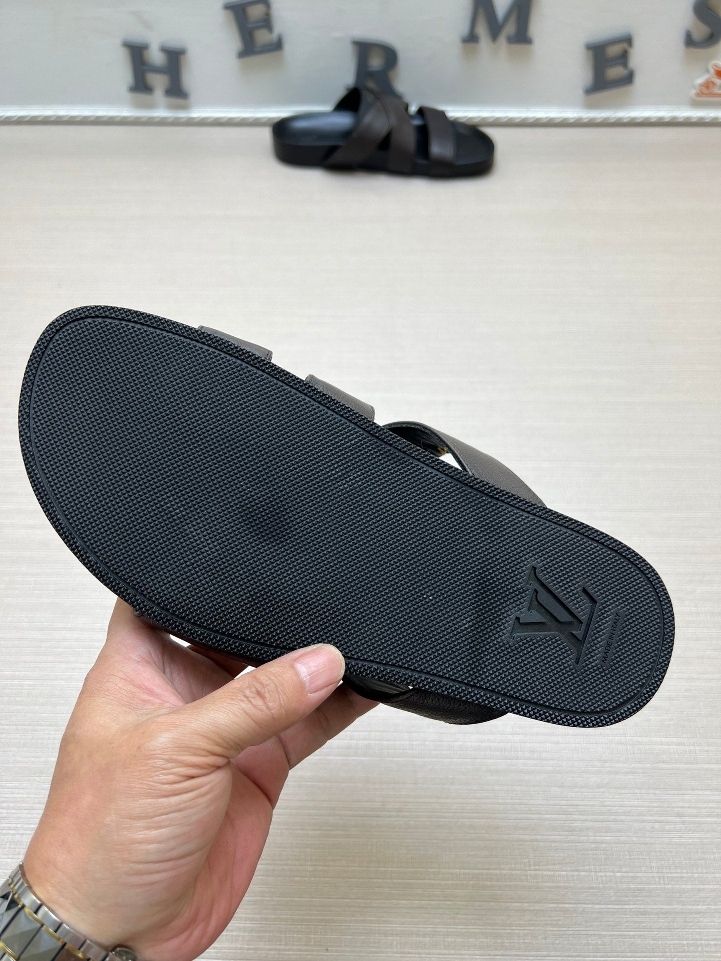 54E89ZDE Stylish slippers