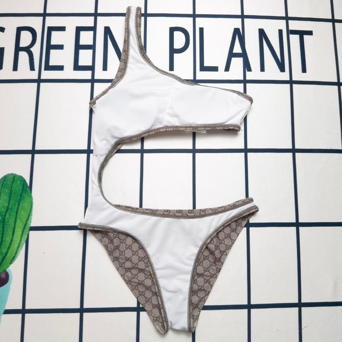 14B152YDE Stylish Bikini swimsuit