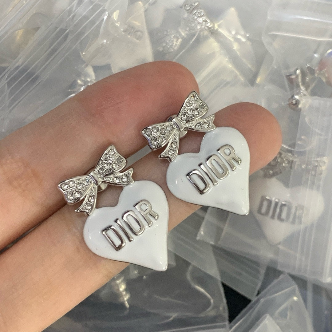 14D777EDE Stylish Earrings