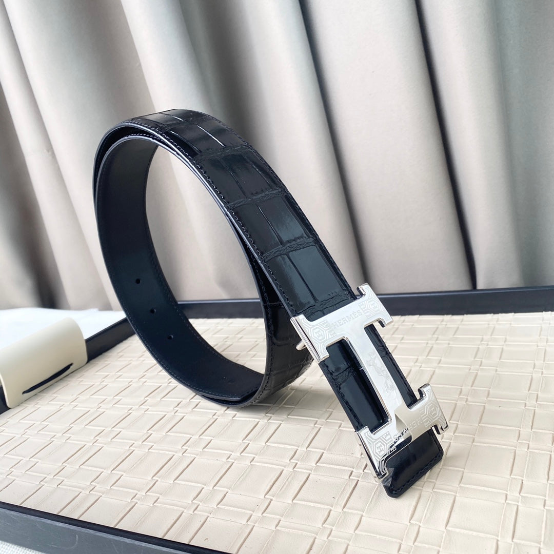14H114PDE Stylish High quality belt With full package