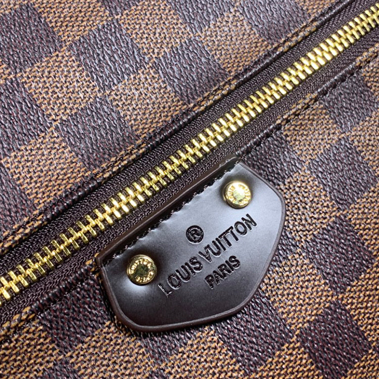 1E001BDE Stylish leather bag