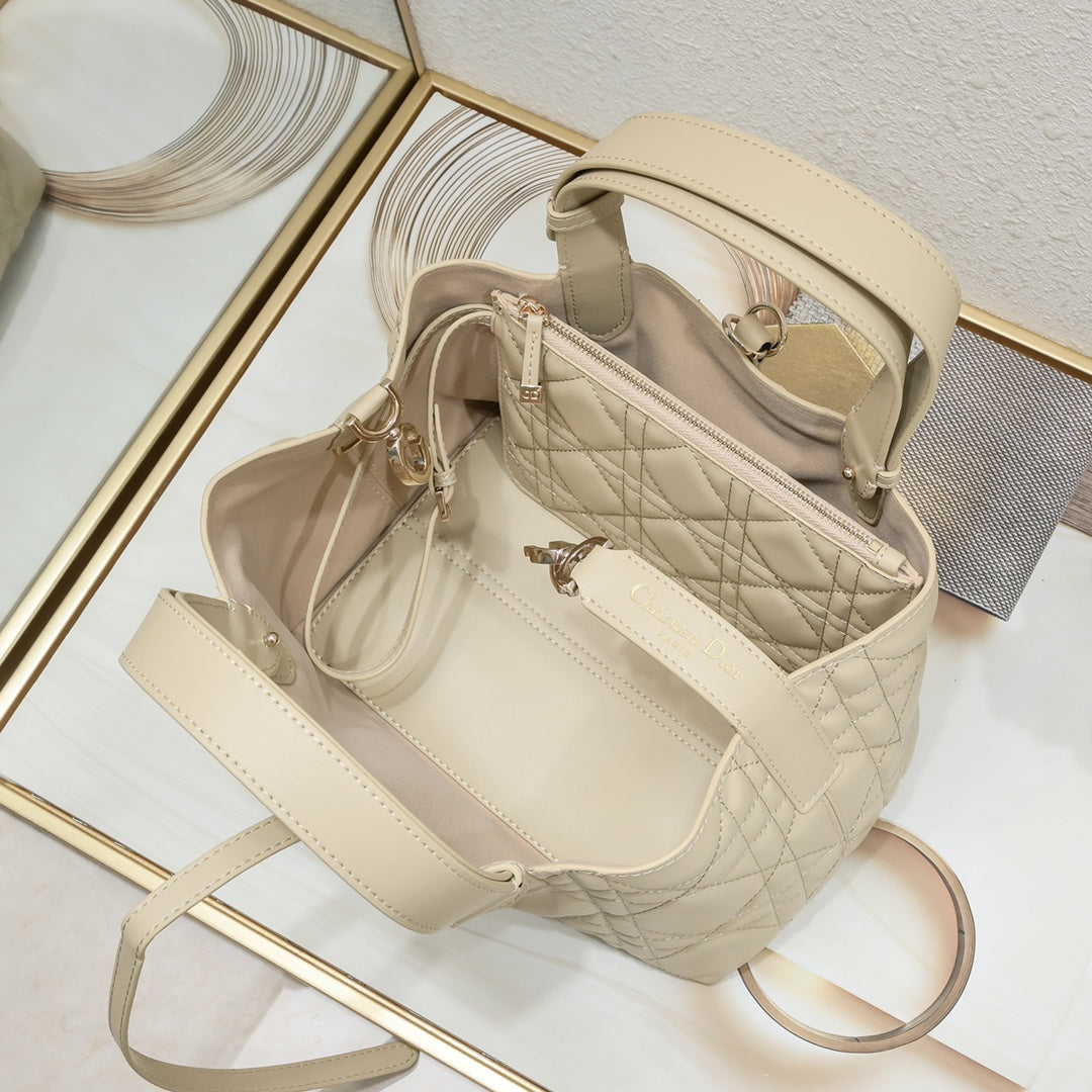 2XD359BDE Stylish leather bag