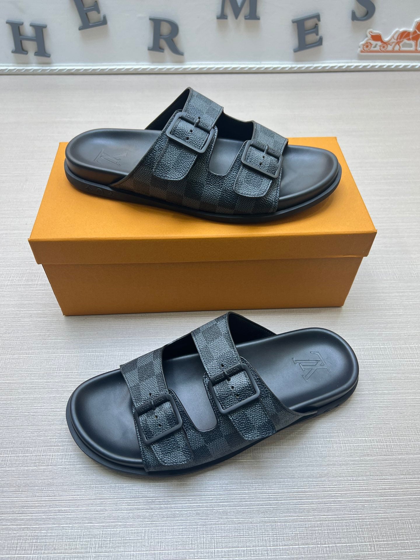 54E59ZDE Stylish slippers