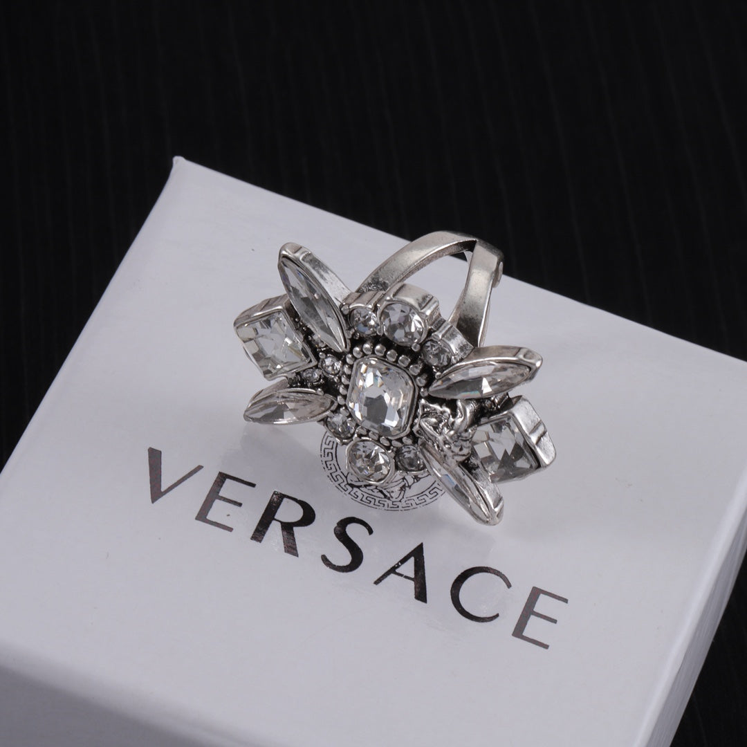 14V949JDE Stylish rings