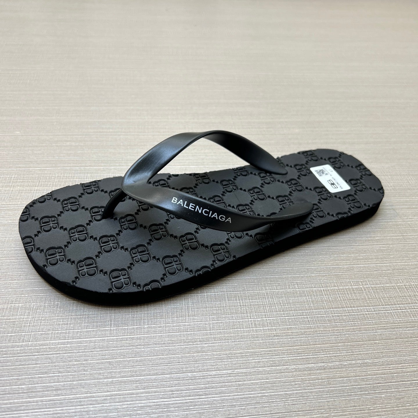 5QB16ZDE Stylish Slippers