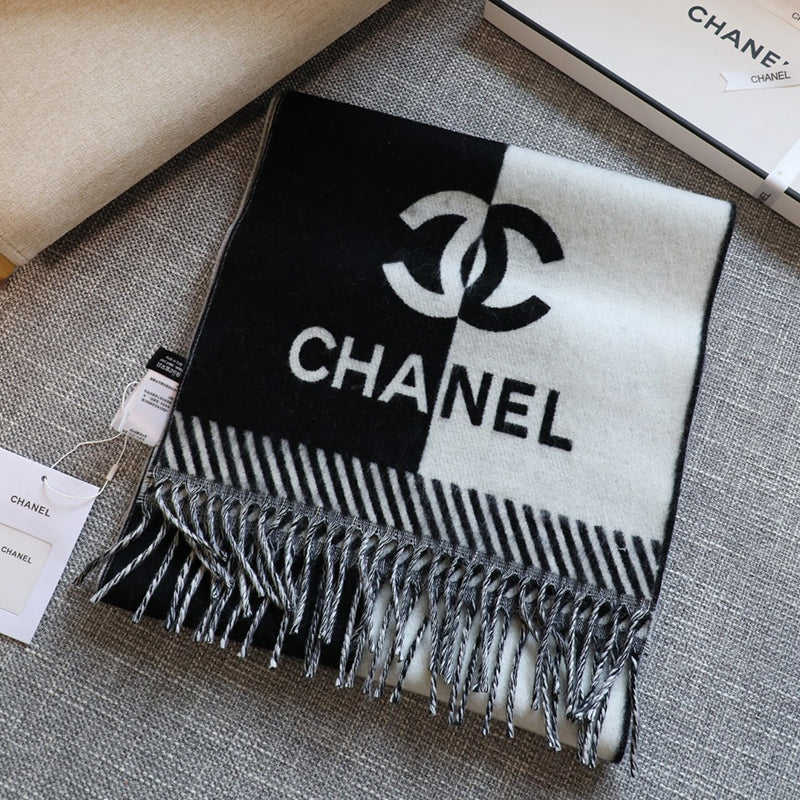 175RC14WDE Stylish Winter Scarves