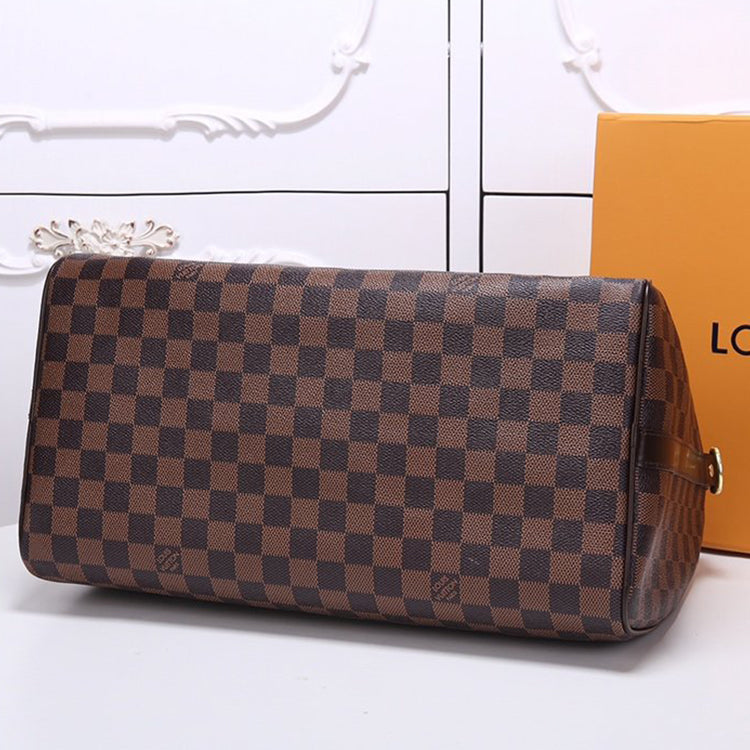 2E16BDE Stylish leather bag
