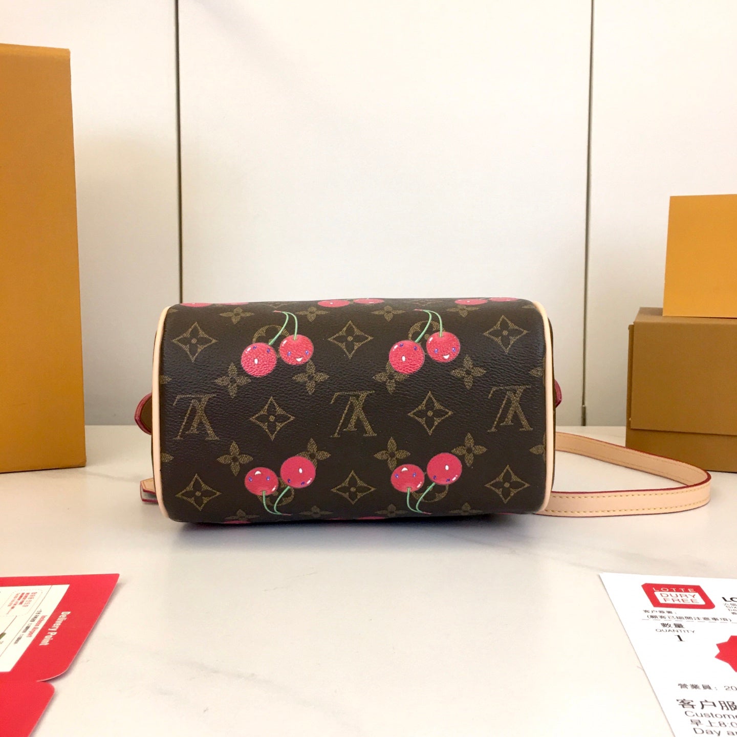 15RE28BDE Stylish bag