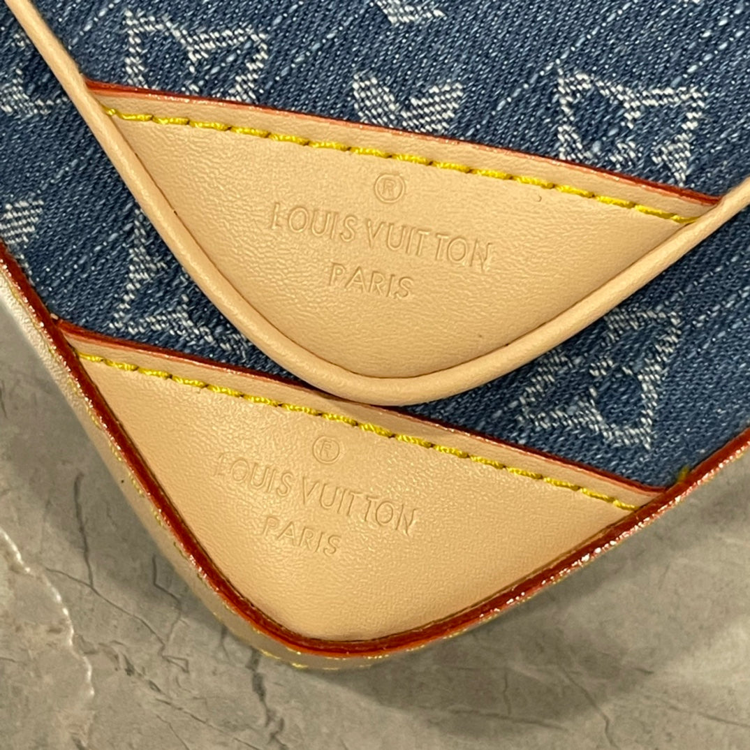 15RE36BDE Stylish bag