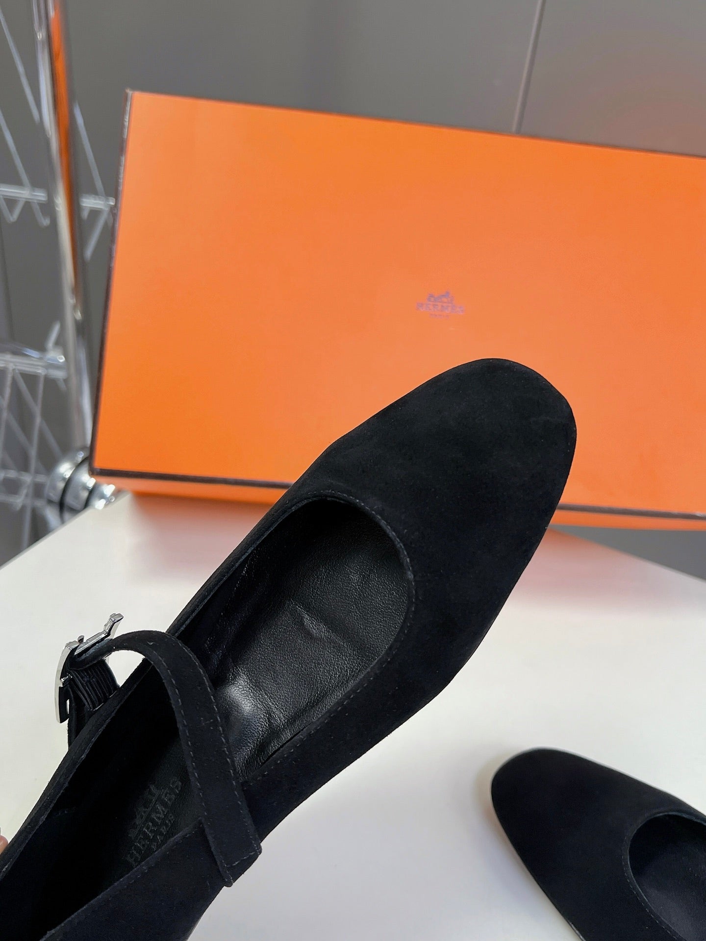 1JE1ZDE Stylish leather boots